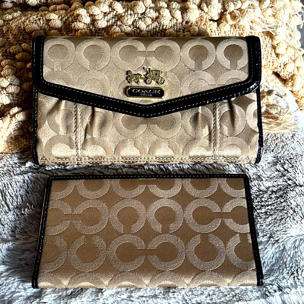 Coach Monogram Gold Brown Wallet Set of 2 EUC! Clean & Beautiful!